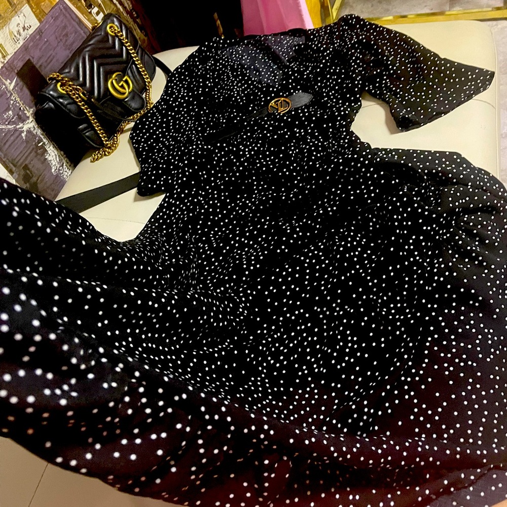 beautiful ZARA dress 🖤🤍